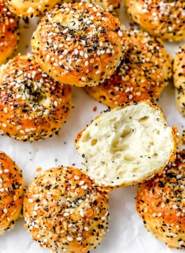 Easy air fryer mini bagels ready to serve on a plate